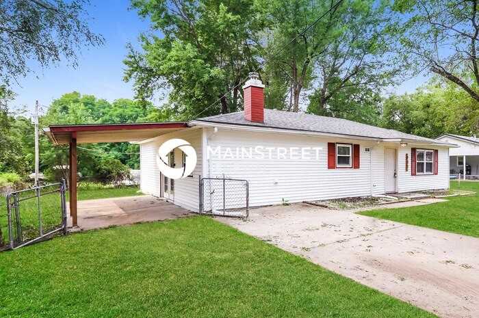 907 Gatewood St - Photo 3 of 16