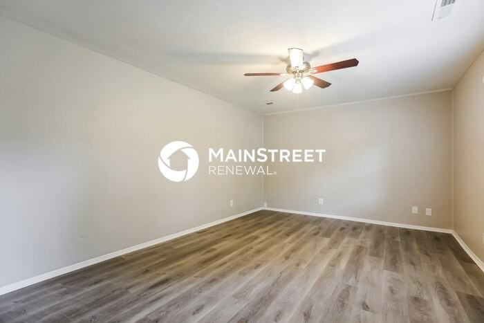 907 Gatewood St - Photo 4 of 16