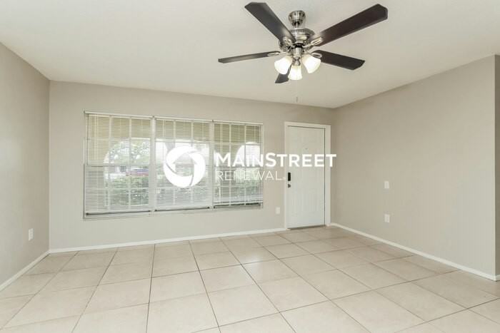 839 Onyx Dr Ne - Photo 3 of 16