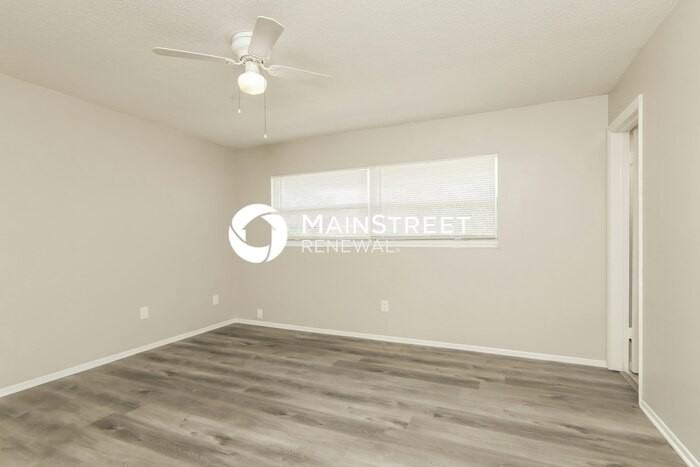 839 Onyx Dr Ne - Photo 6 of 16