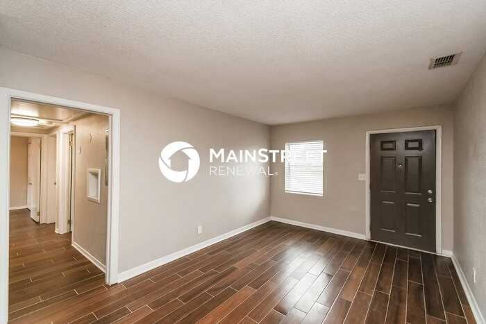 10429 Anders Blvd - Photo 3 of 16