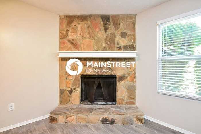 1890 Hemming Way - Photo 4 of 17