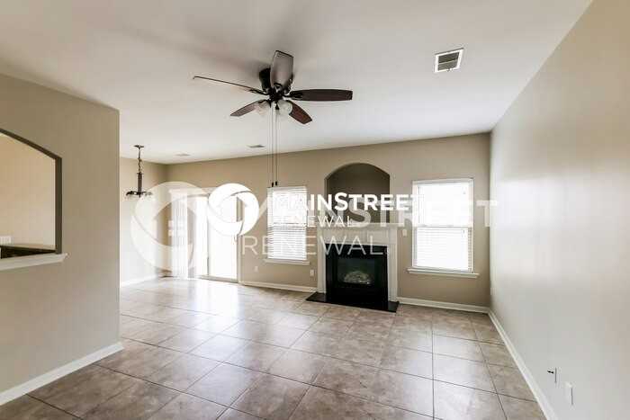 12827 Olmsted Cir - Photo 4 of 15