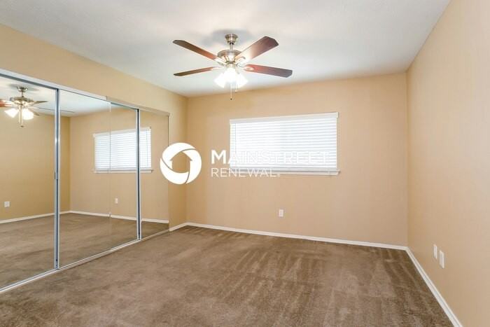 8222 Buckeye Glen Ln - Photo 7 of 15