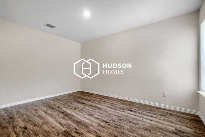 5234 Rita Ave - Photo 7 of 13