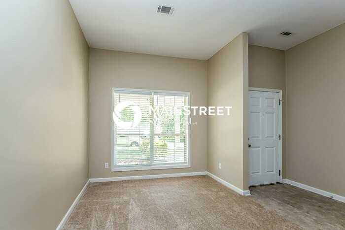 3571 Walnut Creek Way - Photo 4 of 17