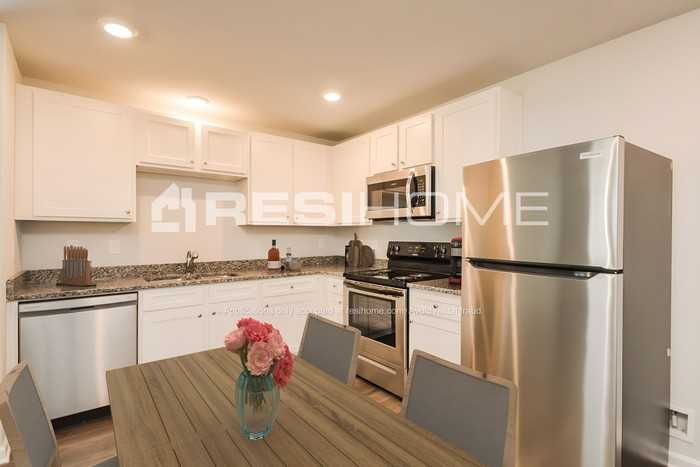 137 Wellbrook Ct Ne - Photo 3 of 24