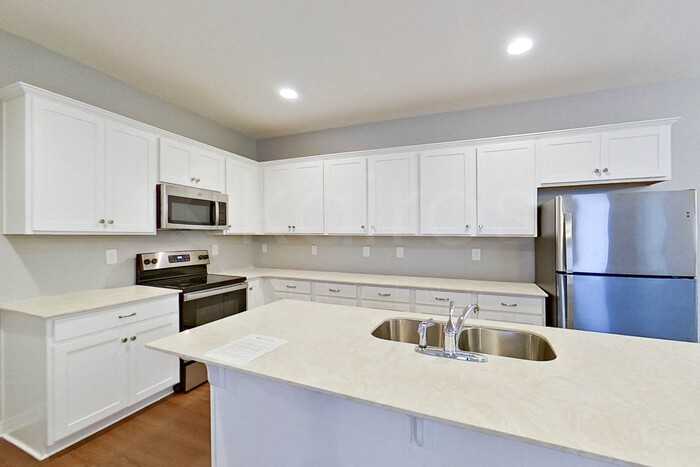 11431 Crimson Ridge Rd - Photo 2 of 6