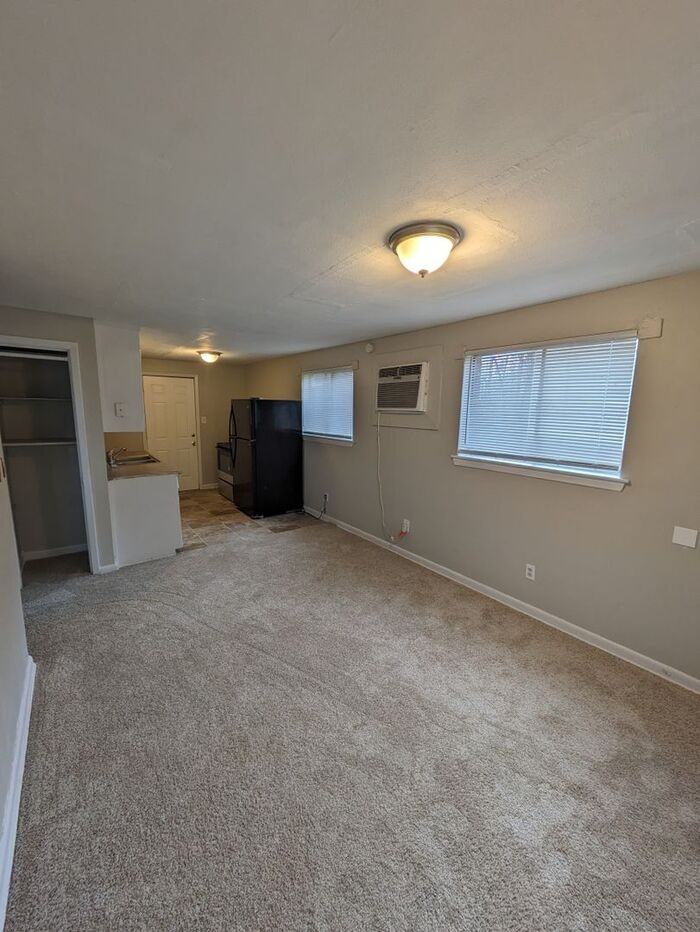 1003 12th Street Dr Sw #4 - Photo 4 of 9