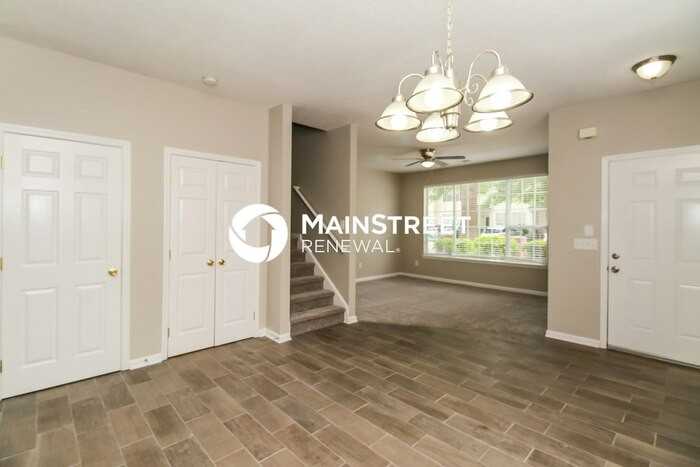 2460 Brianna Dr - Photo 4 of 17