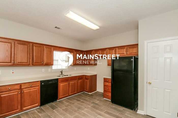 2460 Brianna Dr - Photo 7 of 17
