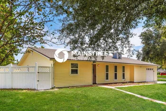 1239 Abilene Trl - Photo 2 of 16