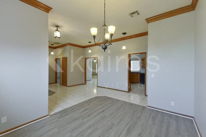 3101 Ne 130th St - Photo 2 of 27