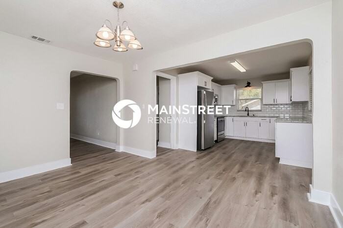 6437 30th Way N - Photo 5 of 16