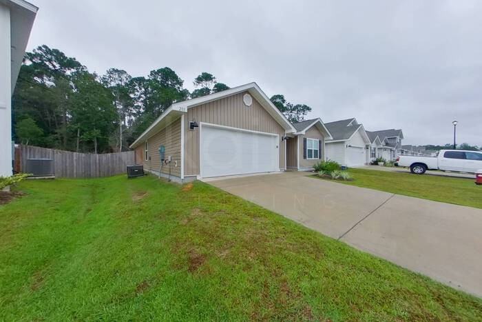 285 Monarch Ln - Photo 2 of 38