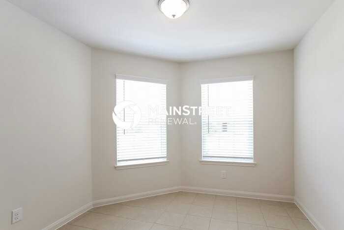 1214 Emerald Stone Dr - Photo 5 of 16