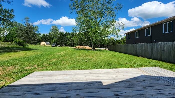 102 S North St - Photo 6 of 11