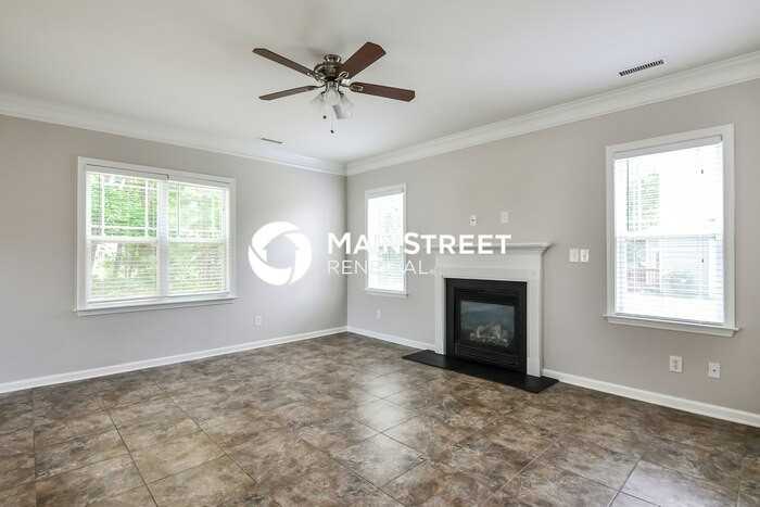 260 Willowbrook Cir - Photo 5 of 18