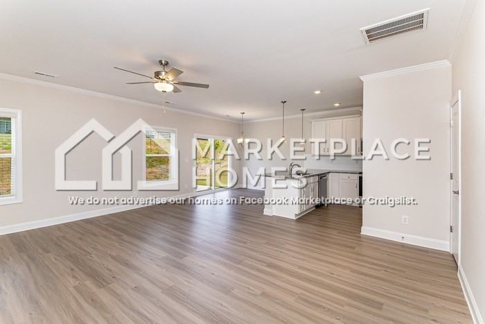 124 S Sina St - Photo 5 of 29