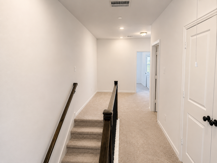 1218 Daybreak Dr - Photo 7 of 20