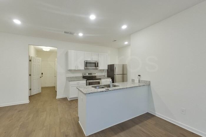 137 Dudley Way Sw - Photo 4 of 21