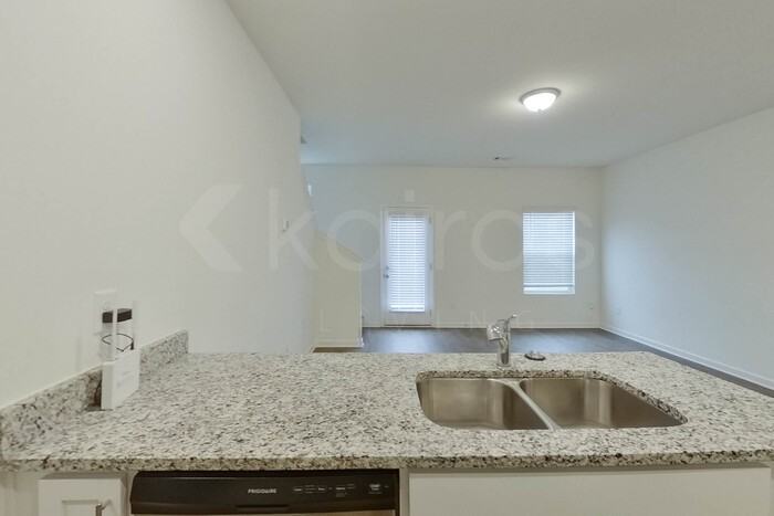 137 Dudley Way Sw - Photo 7 of 21