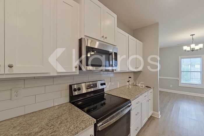 3709 Oak Leaf Way #D - Photo 5 of 24