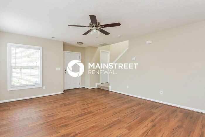 2423 Quarry Ridge Ln - Photo 4 of 15