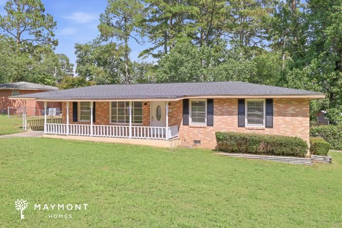 1115 Terrace Cir - Photo 4 of 12