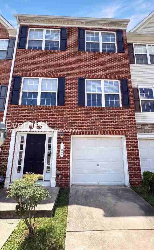 102 Spinnaker Way - Photo 2 of 28