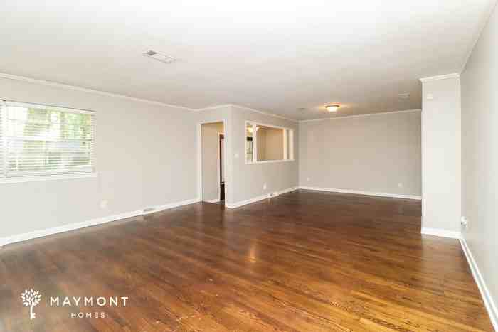 5545 Pine Lane Dr - Photo 4 of 12