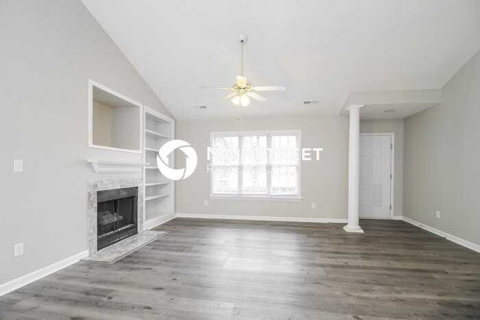3020 Kaymoore Dr - Photo 3 of 16