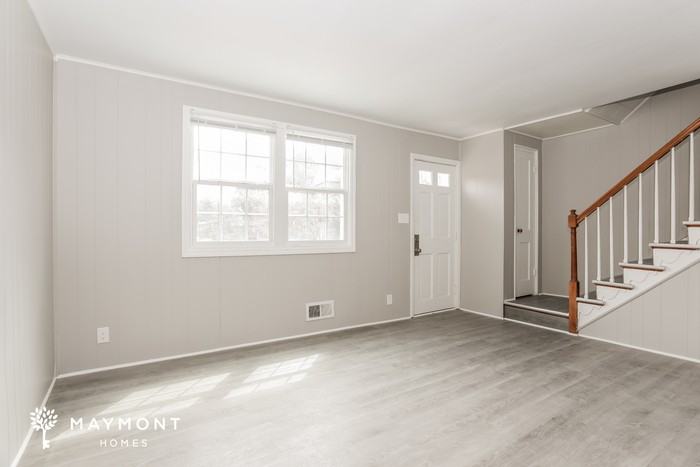 446 S Chapel Gate Ln - Photo 6 of 12