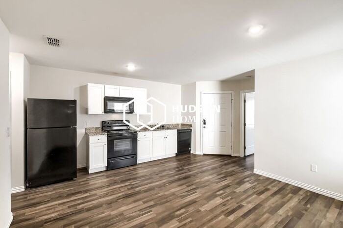 1450 N 18th St #A - Photo 5 of 14
