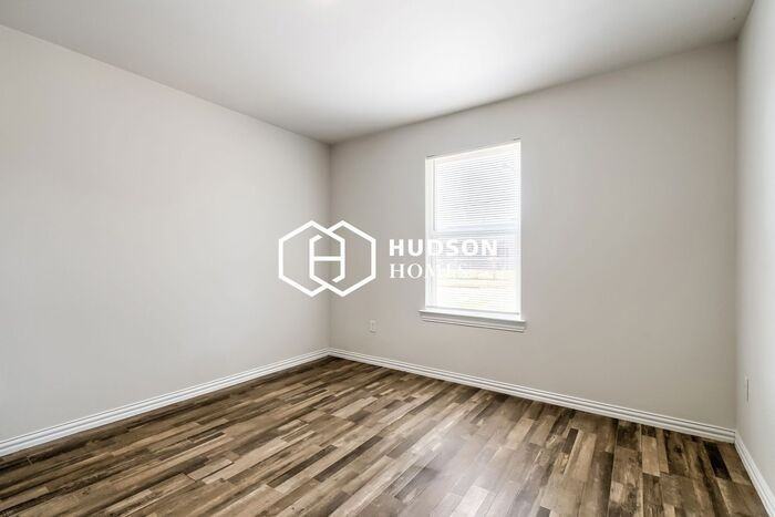 1450 N 18th St #A - Photo 7 of 14