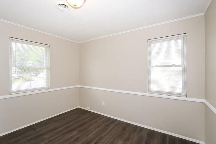 4532 Shawnee Dr - Photo 5 of 12
