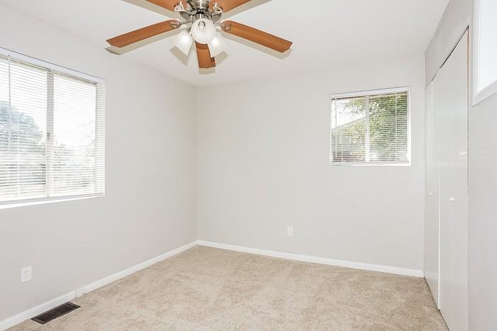 2801 Deen Ave - Photo 6 of 10
