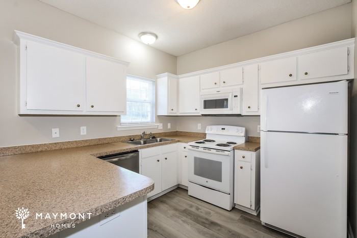 3 Danrock Ct - Photo 6 of 13