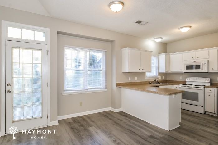 3 Danrock Ct - Photo 7 of 13