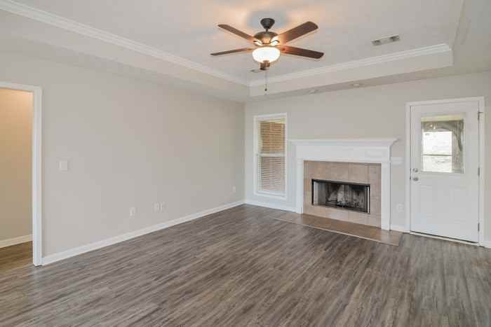 213 Hummingbird Dr - Photo 3 of 11