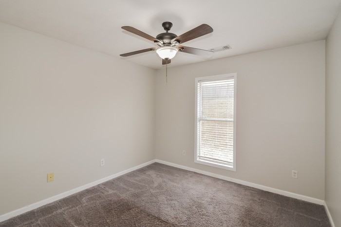 213 Hummingbird Dr - Photo 7 of 11