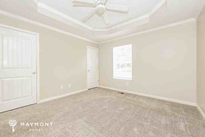 110 Meadow St - Photo 7 of 12