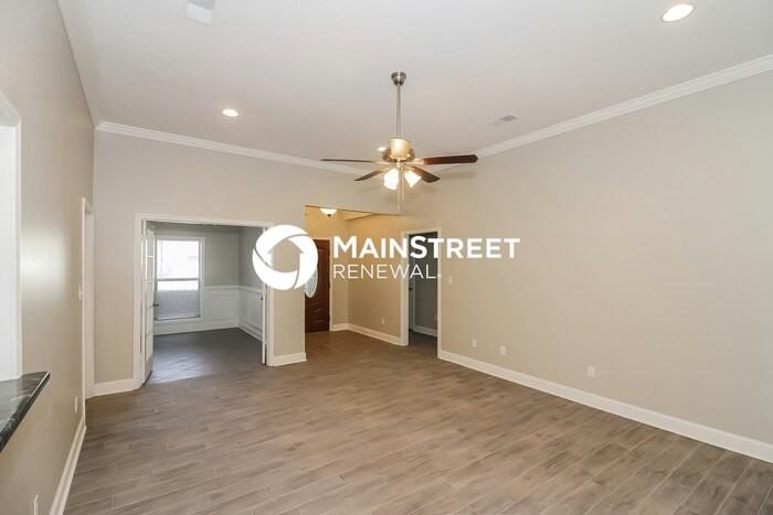 60 Edgewater Cv - Photo 4 of 16