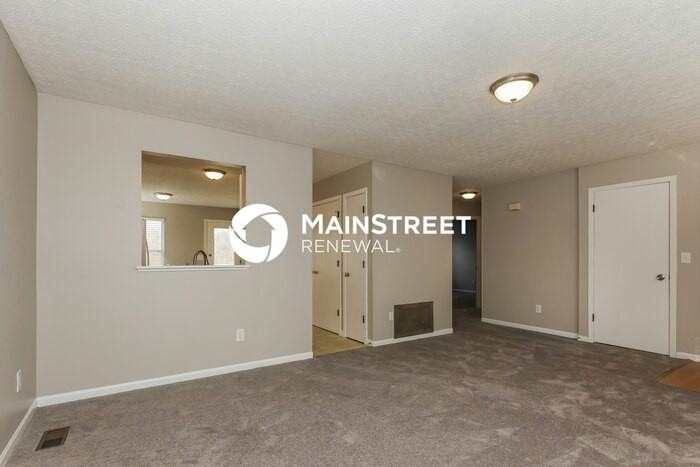 2079 Queens Meadow Ln - Photo 4 of 17