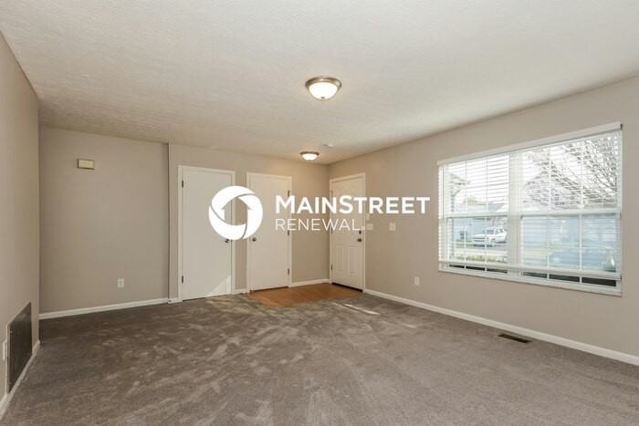 2079 Queens Meadow Ln - Photo 6 of 17