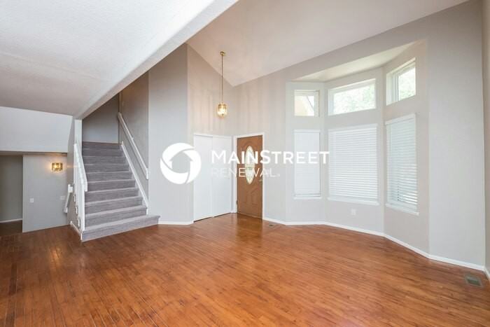 3237 S Biscay Way - Photo 3 of 18