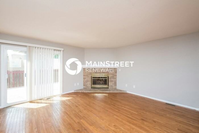 3237 S Biscay Way - Photo 5 of 18