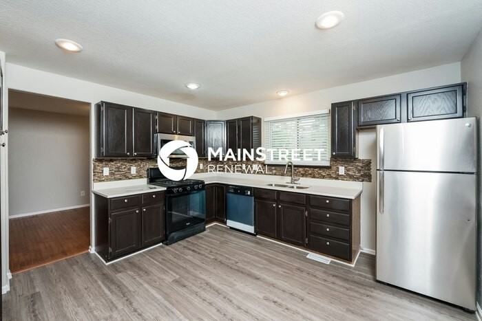 3237 S Biscay Way - Photo 6 of 18