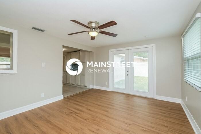 5202 Lofton Dr - Photo 5 of 16