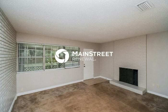 5733 Michigan Ave - Photo 3 of 16